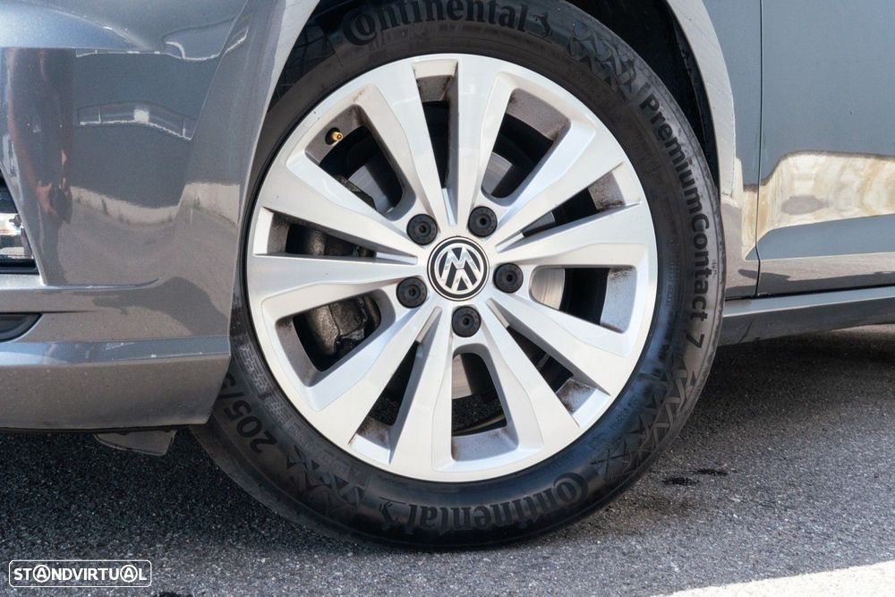 VW Golf 1.6 TDI Confortline - 25