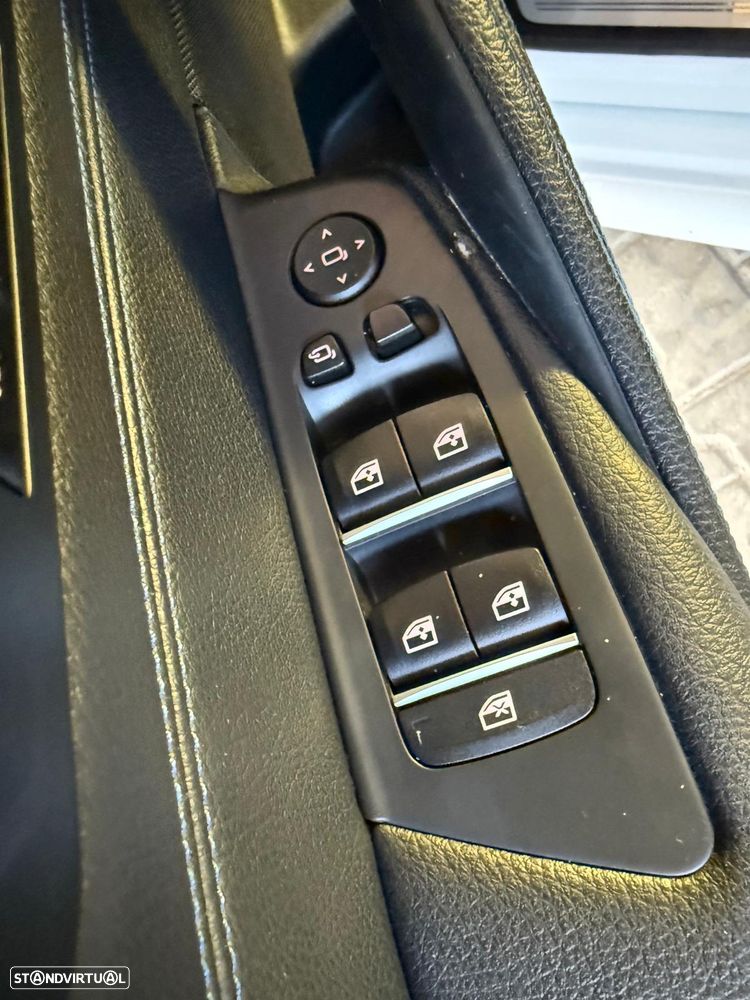 BMW 530 e Pack Desportivo M - 34