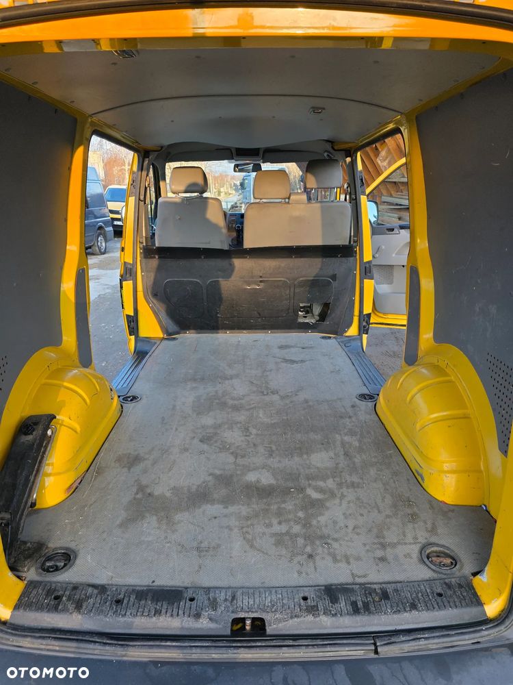 Volkswagen Transporter - 16