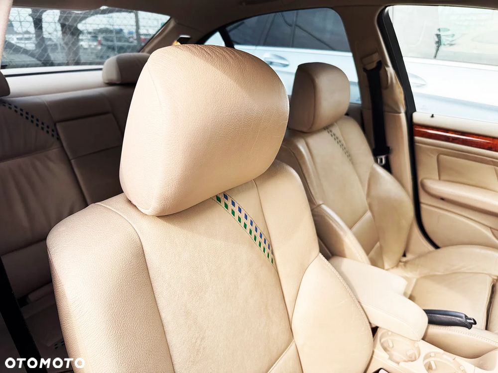 BMW-ALPINA B3 3.3 Switch Tronic Allrad - 17