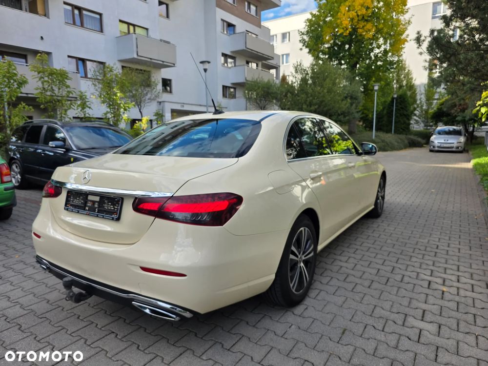Mercedes-Benz Klasa E 220 d 4Matic 9G-TRONIC Avantgarde - 17