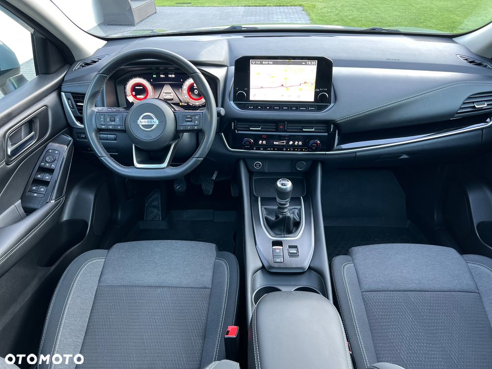 Nissan Qashqai 1.3 DIG-T N-Connecta - 28