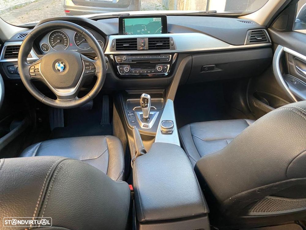 BMW 330 e iPerformance Line Sport - 10