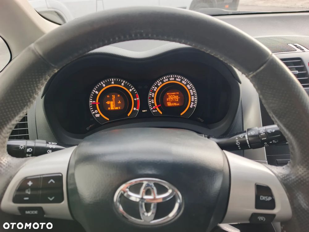 Toyota Auris 1.6 Life+ - 25