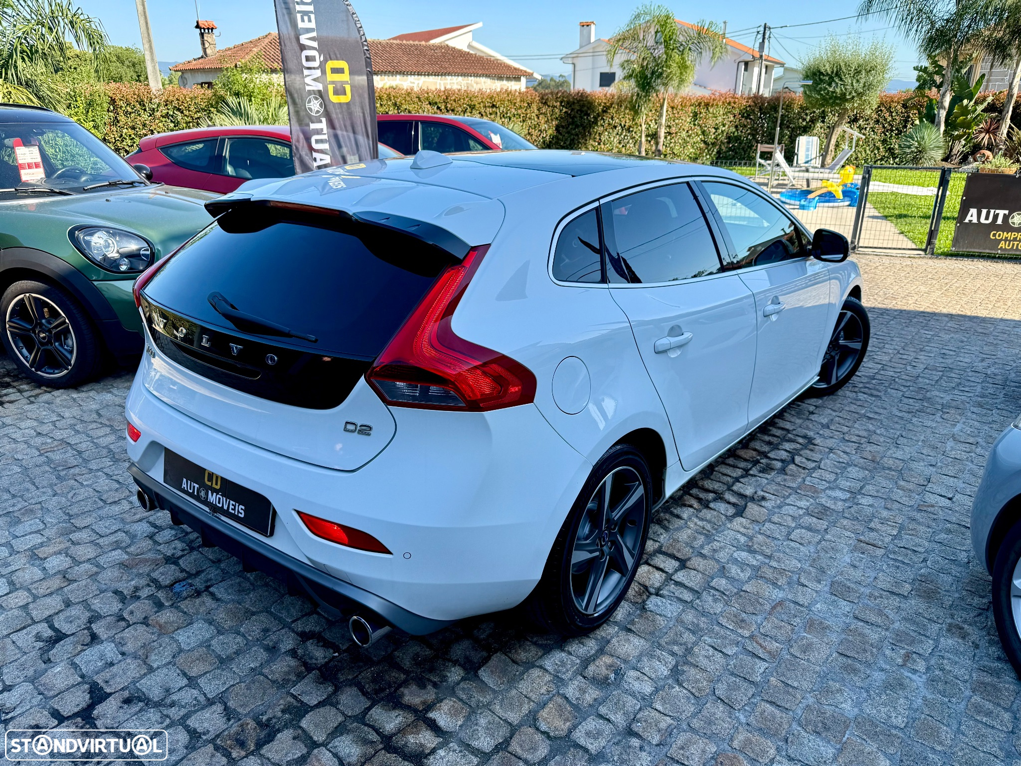 Volvo V40 1.6 D2 R-Design - 15