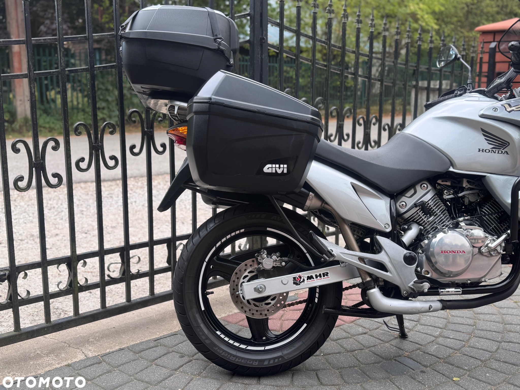 Honda XL - 9
