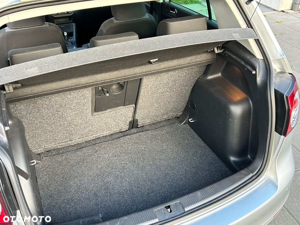 Volkswagen Golf Plus 1.6 TDI DPF DSG Style - 23