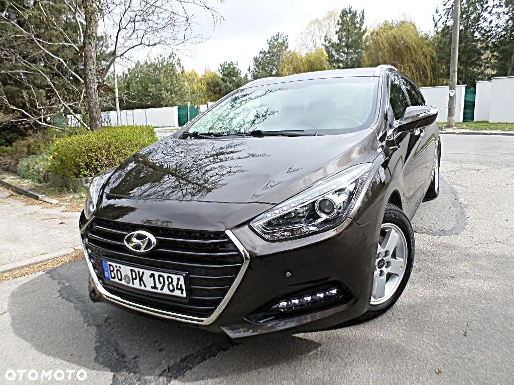 Hyundai i40 Kombi blue 1.6 Trend - 1