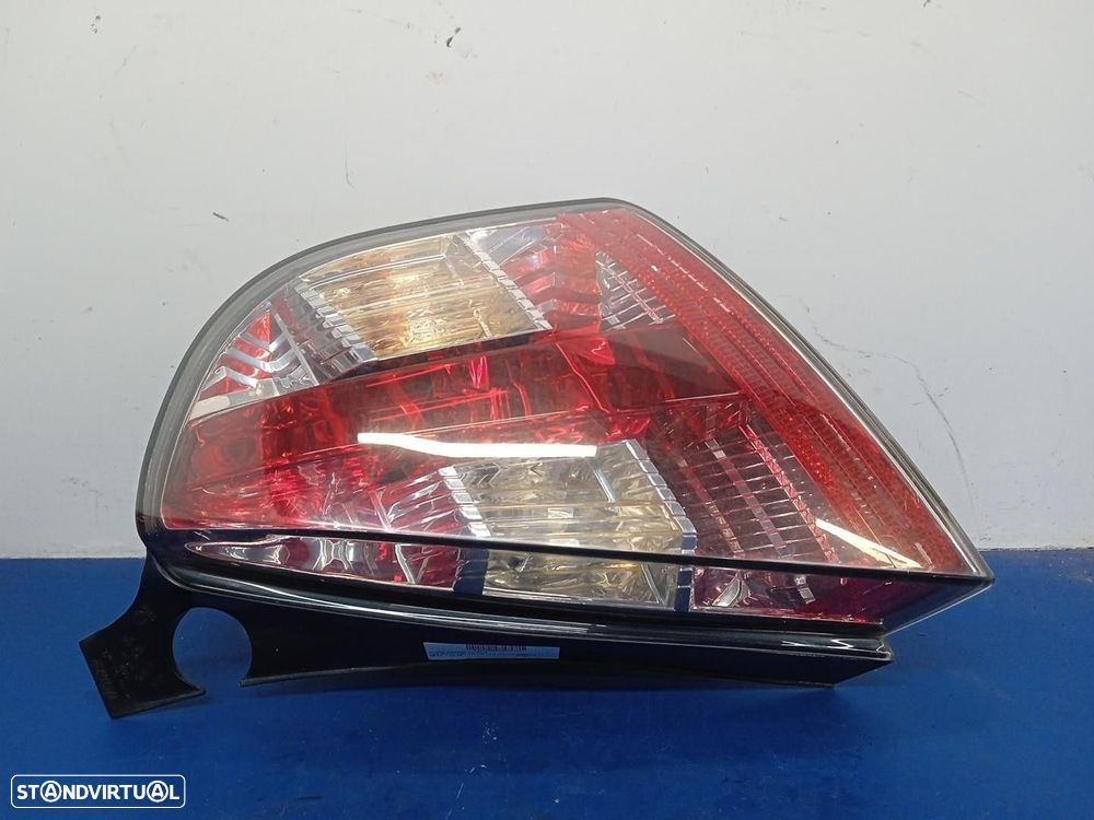 FAROLIM TRASEIRO DIREITO FIAT STILO 2005 -46823705 - 2