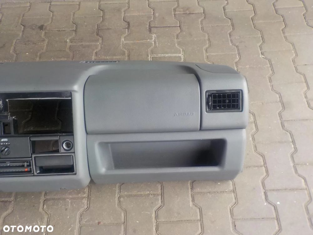 VW T4 90- MULTIVAN DESKA KOKPIT MIĘKKA AIRBAG - 4