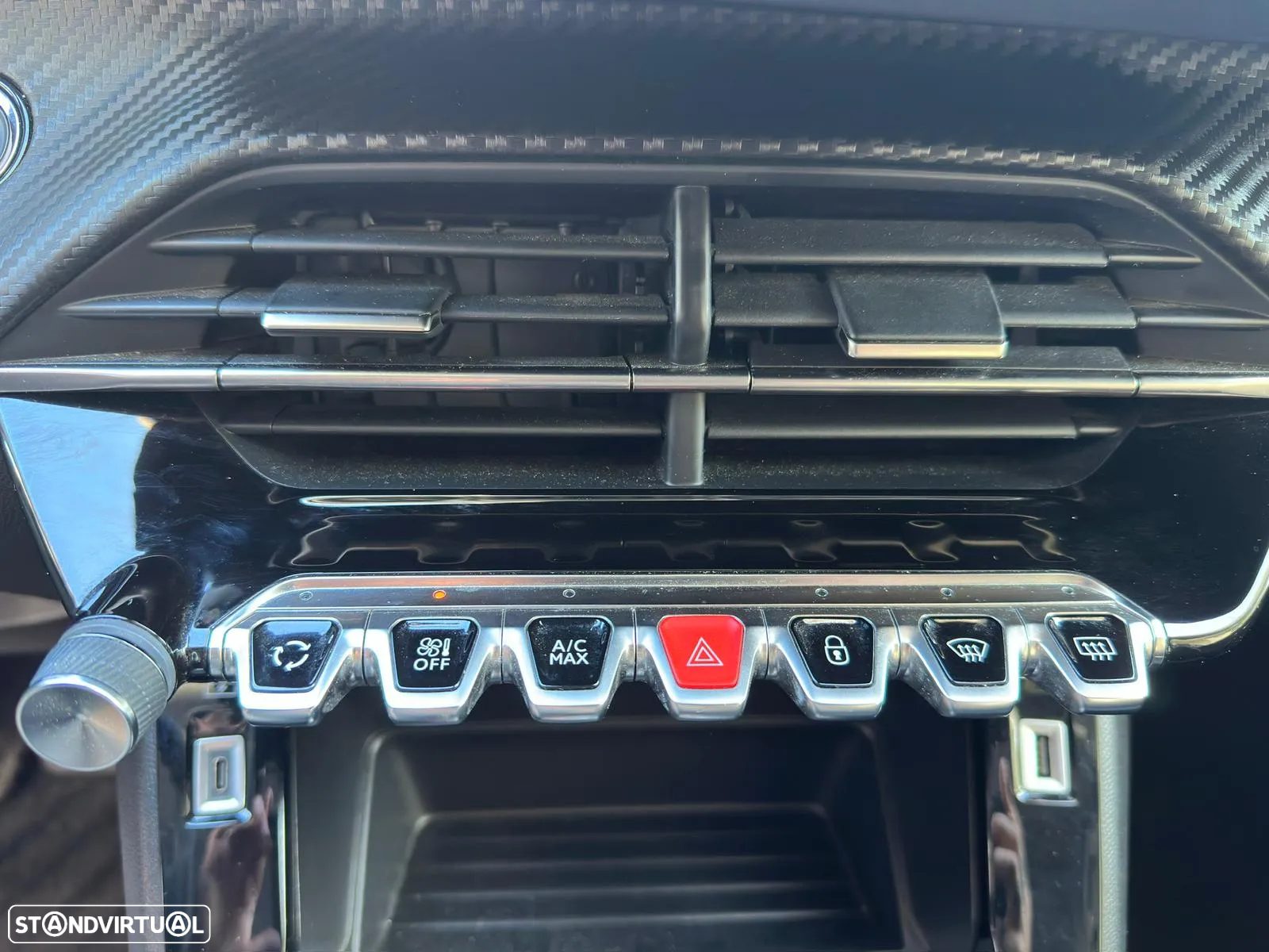 Peugeot e-2008 50 kWh Active - 14