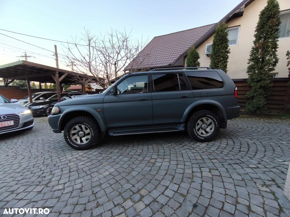 Mitsubishi Pajero Metal Top 2.5 TD GL - 13