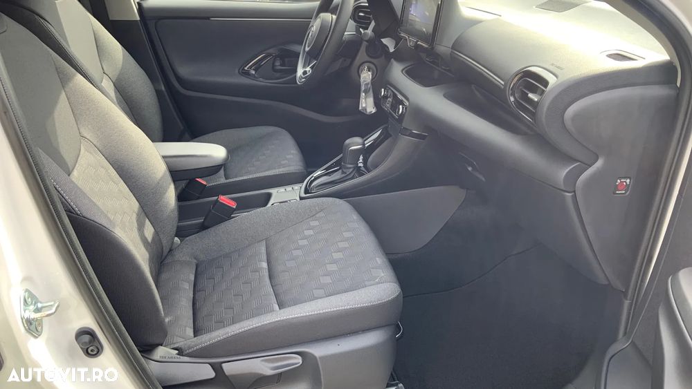 Toyota Yaris - 20