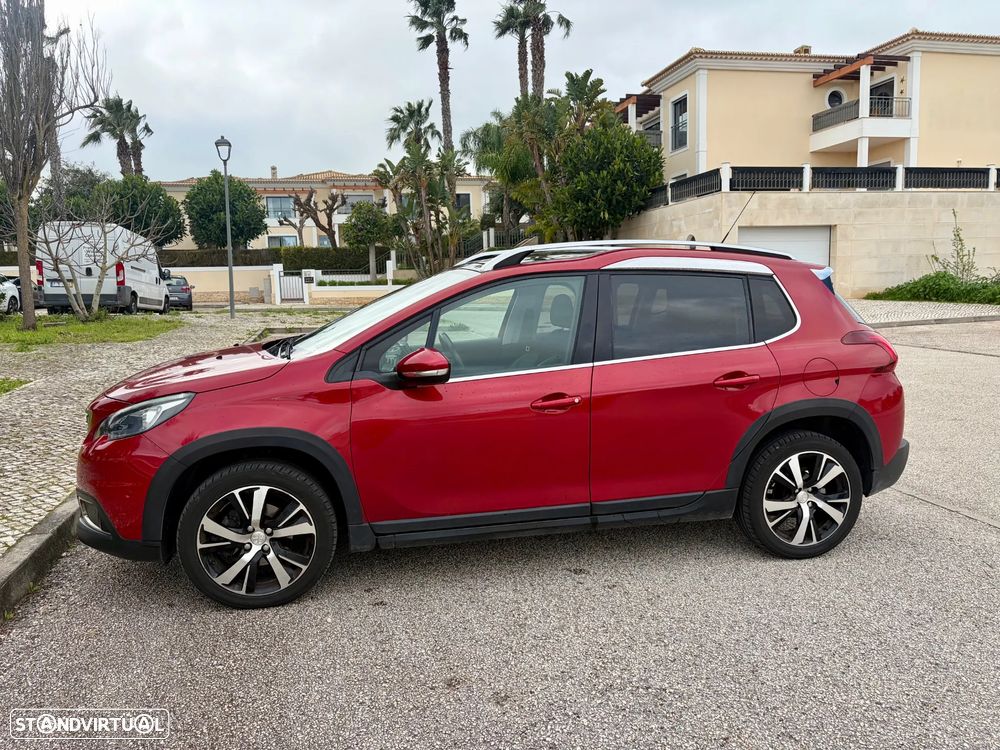 Peugeot 2008 1.2 PureTech Allure EAT6 - 10