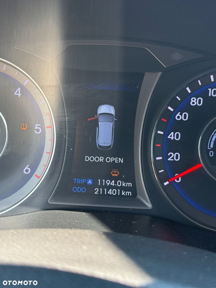 Hyundai i40 1.7 CRDi Comfort + - 15