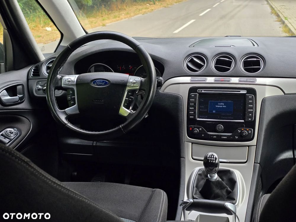 Ford Galaxy 2.0 TDCi Ghia - 27