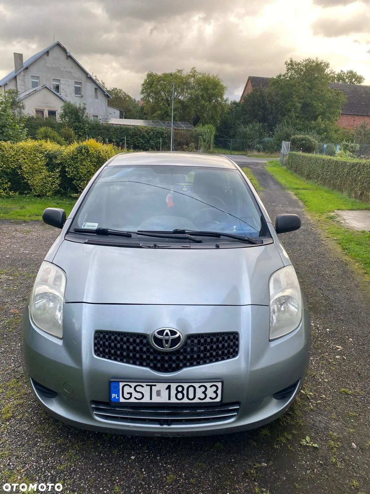Toyota Yaris 1.0 Entry - 1