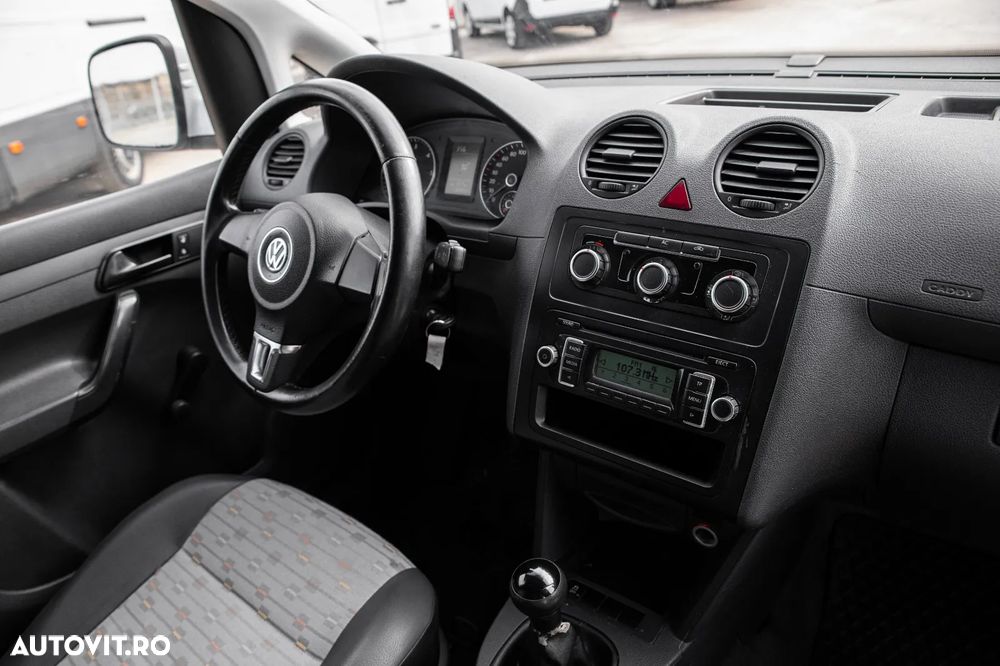 Volkswagen Caddy - 10