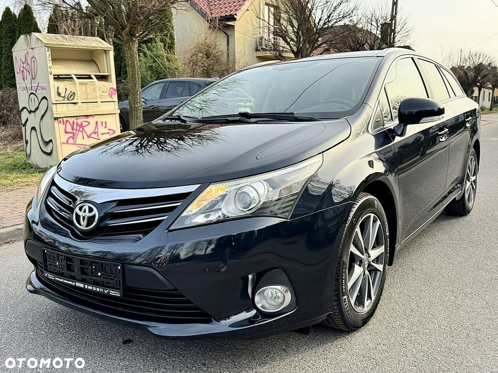 Toyota Avensis - 2