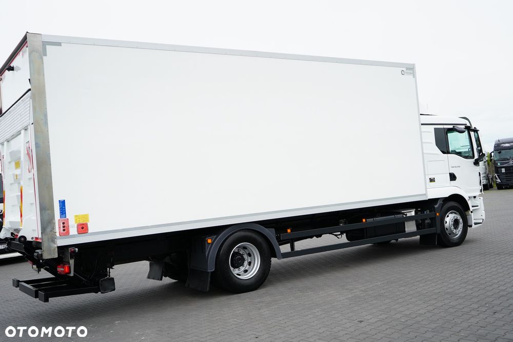 MAN TGM / 18.290 / ACC / EURO 6 / IZOTERMA + WINDA / 18 PALET / OTWIERANY BOK - 34