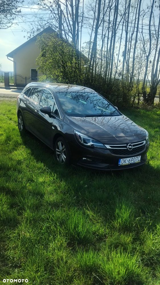 Opel Astra 1.4 T 120 Lat - 1