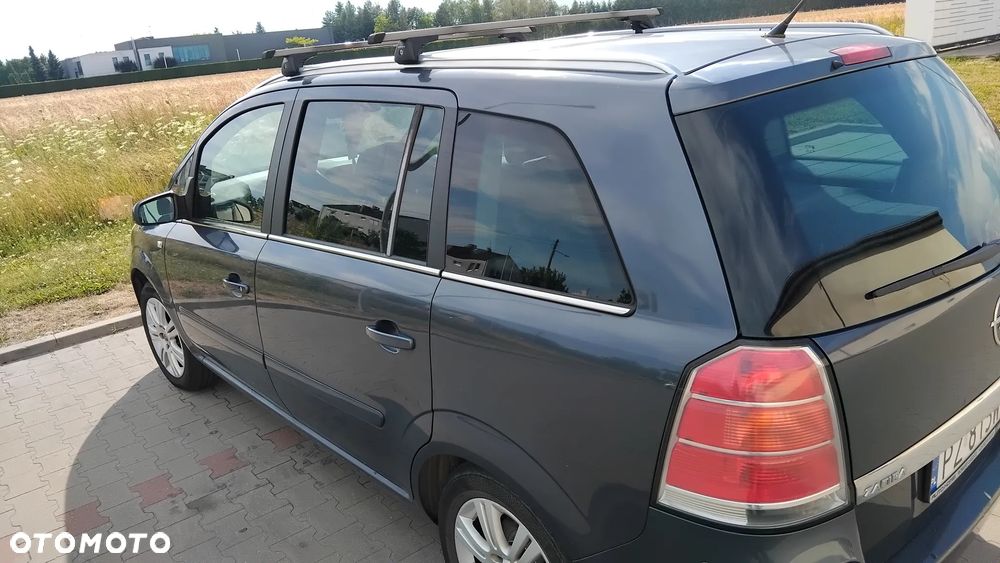Opel Zafira 1.8 - 11
