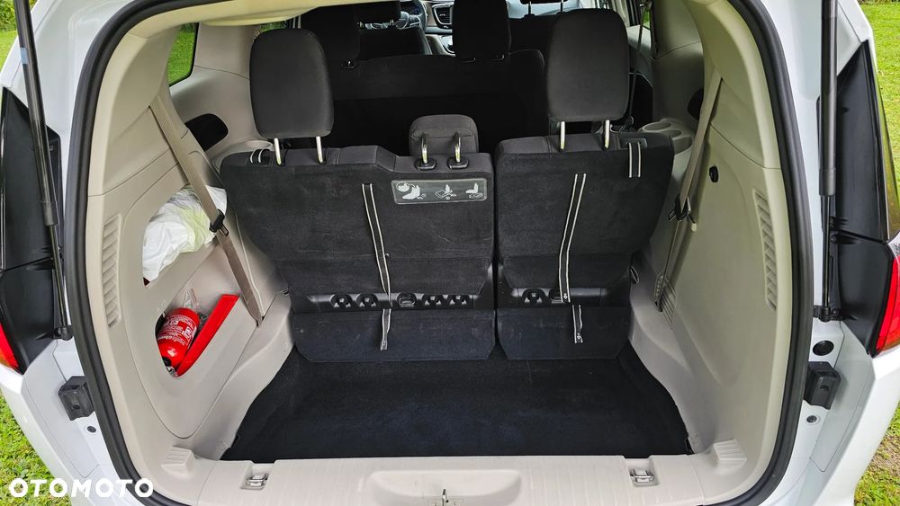 Chrysler Pacifica - 20