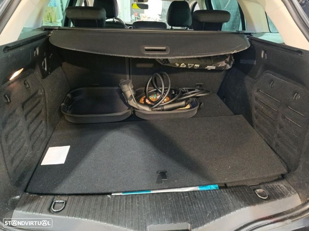 Renault Mégane Sport Tourer 1.6 E-Tech Plug-In Limited - 9