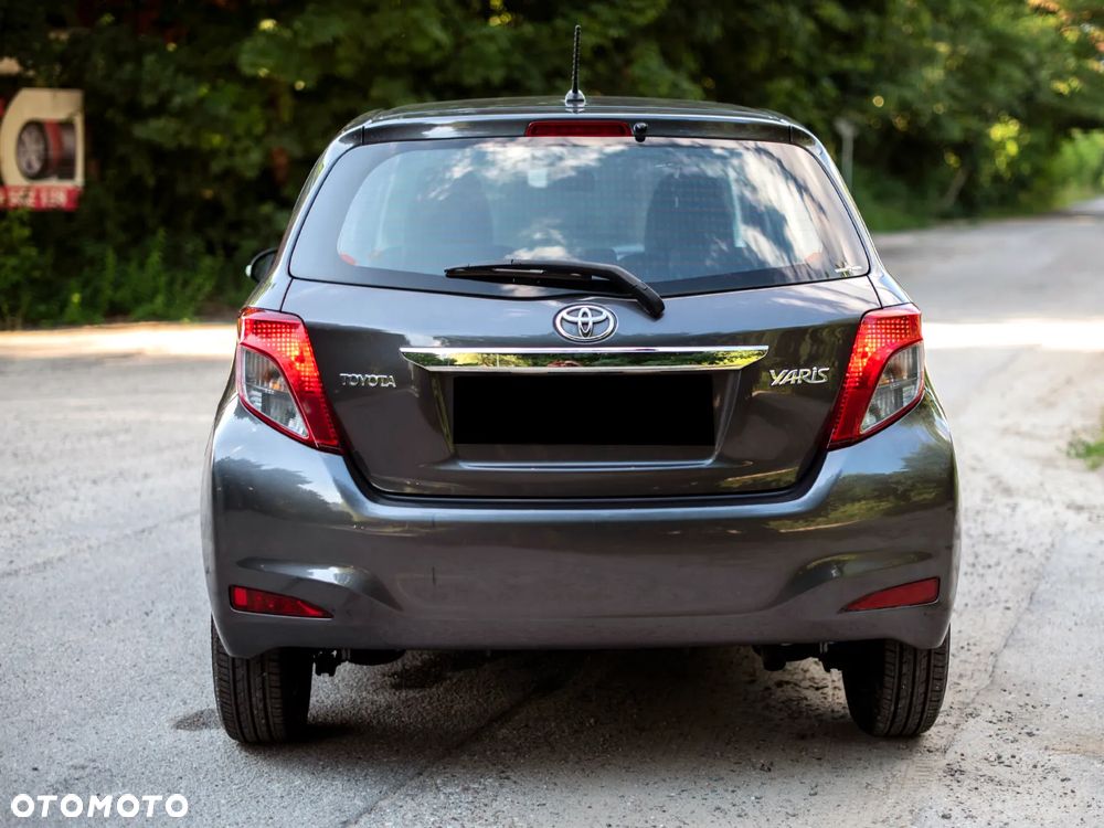Toyota Yaris - 4