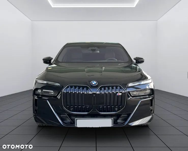 BMW Seria 7 M760e PHEV xDrive sport - 1