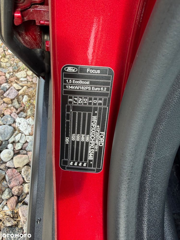 Ford Focus 1.5 EcoBoost Active - 33