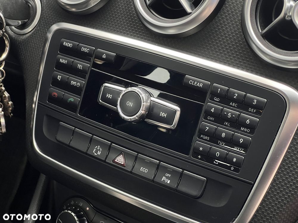 Mercedes-Benz Klasa A 180 (BlueEFFICIENCY) 7G-DCT - 18