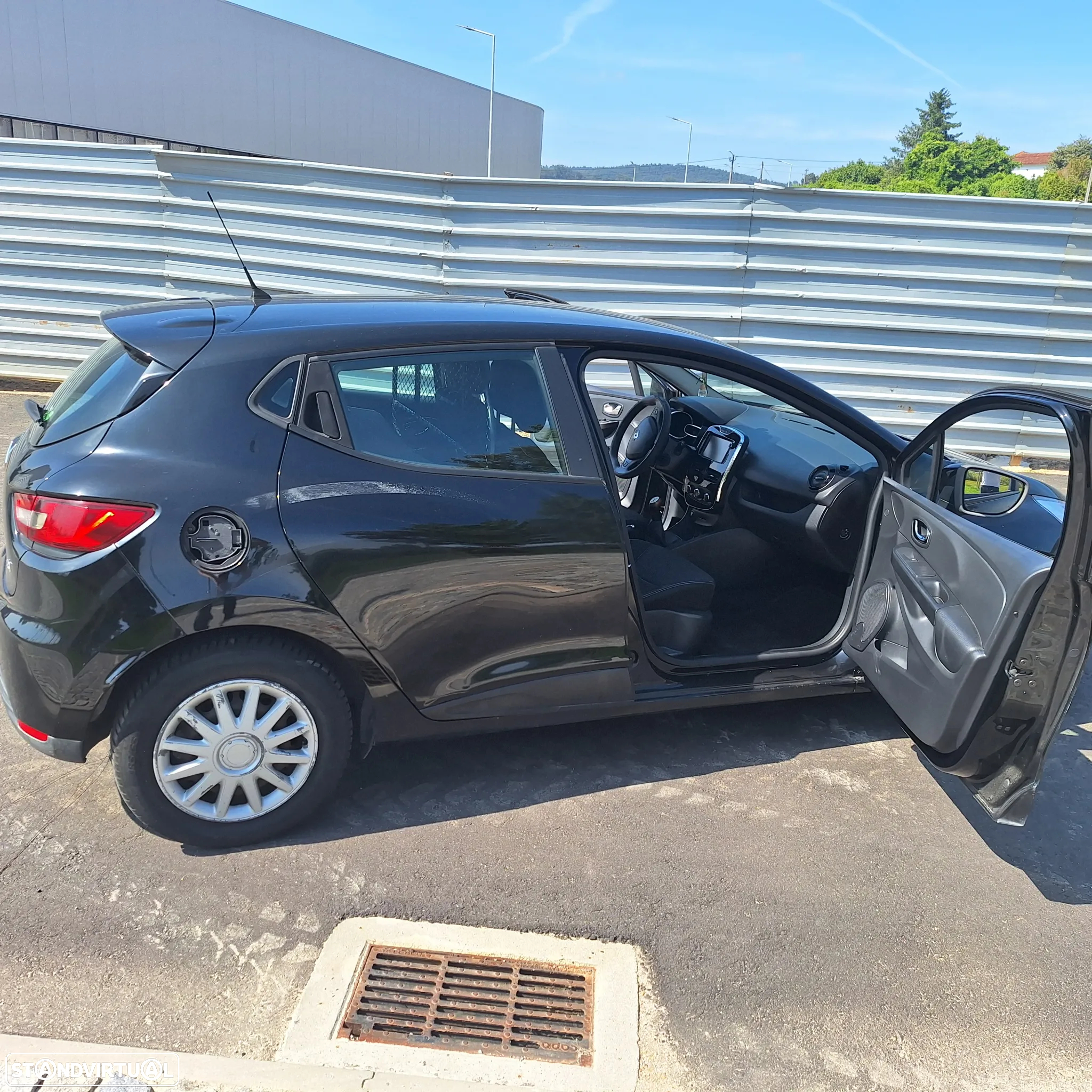 Renault Clio - 21