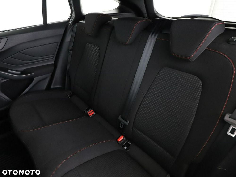 Ford Focus 1.0 EcoBoost Hybrid ST-LINE - 18