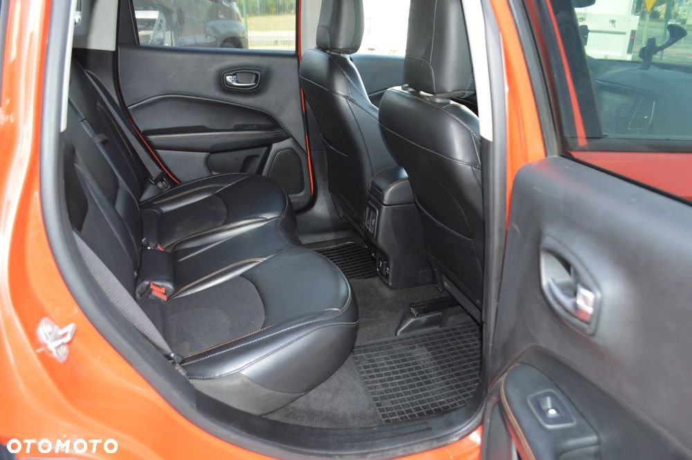 Jeep Compass - 15