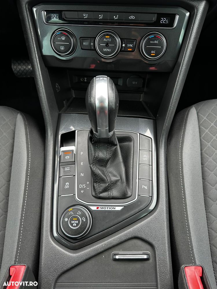 Volkswagen Tiguan 2.0 TDI 4Mot DSG Comfortline - 20
