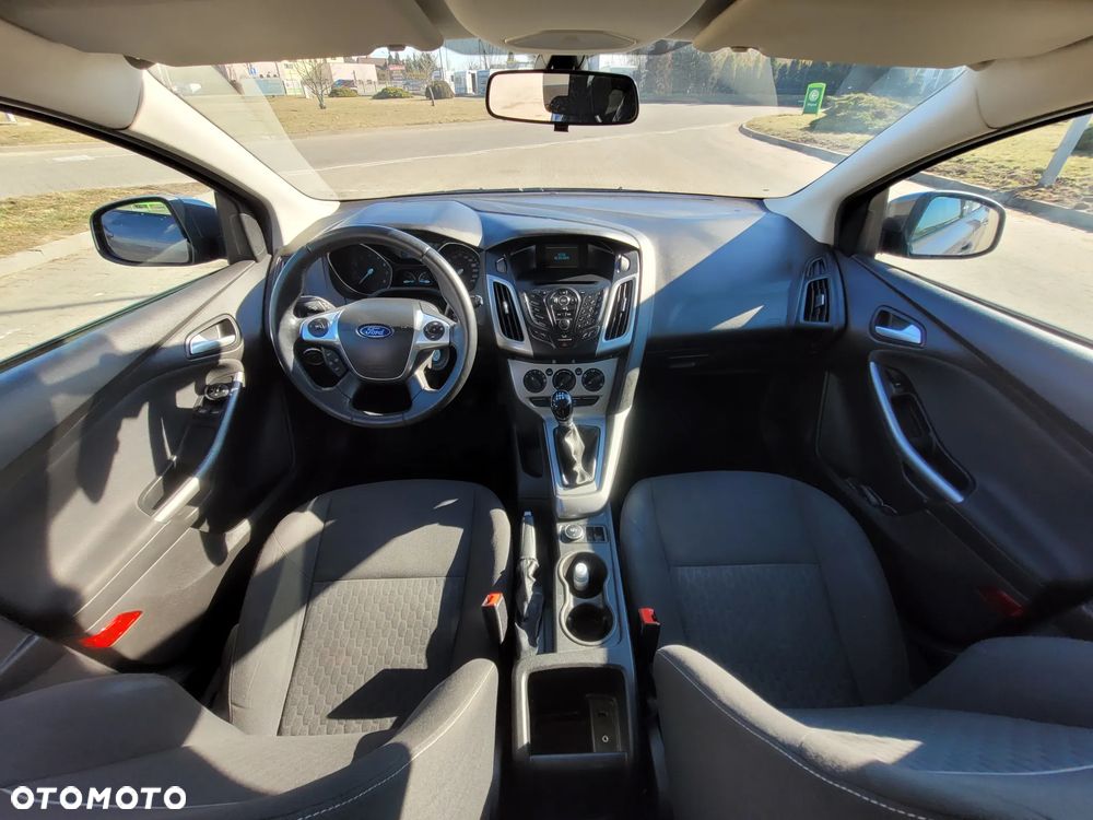 Ford Focus - 19