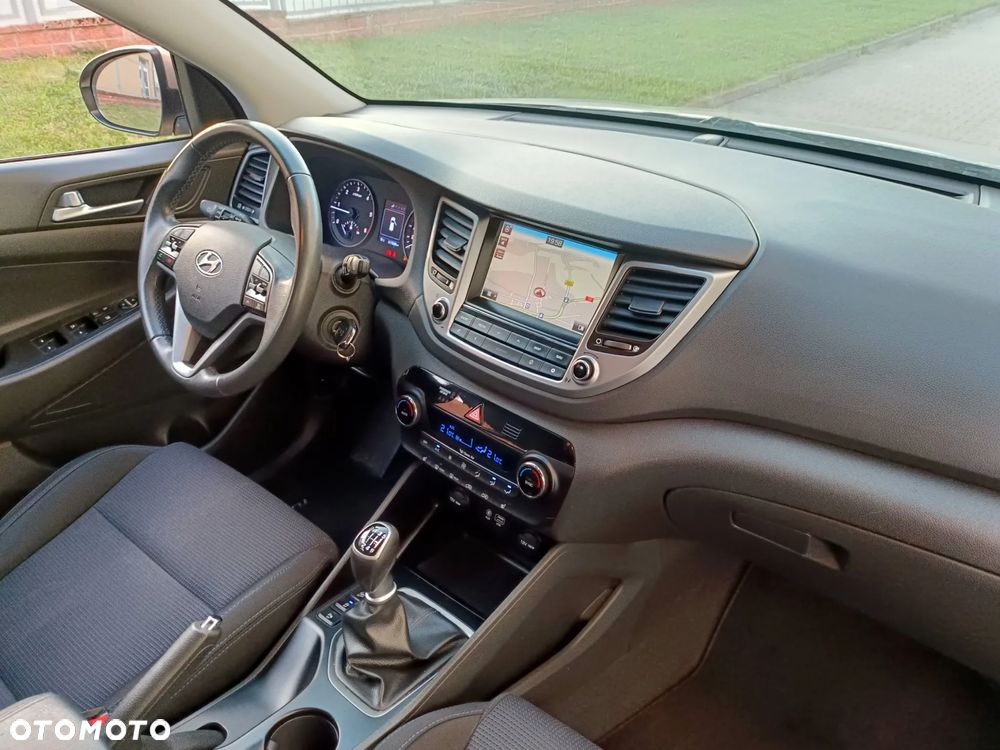 Hyundai Tucson blue 1.7 CRDi 2WD Passion Plus - 23