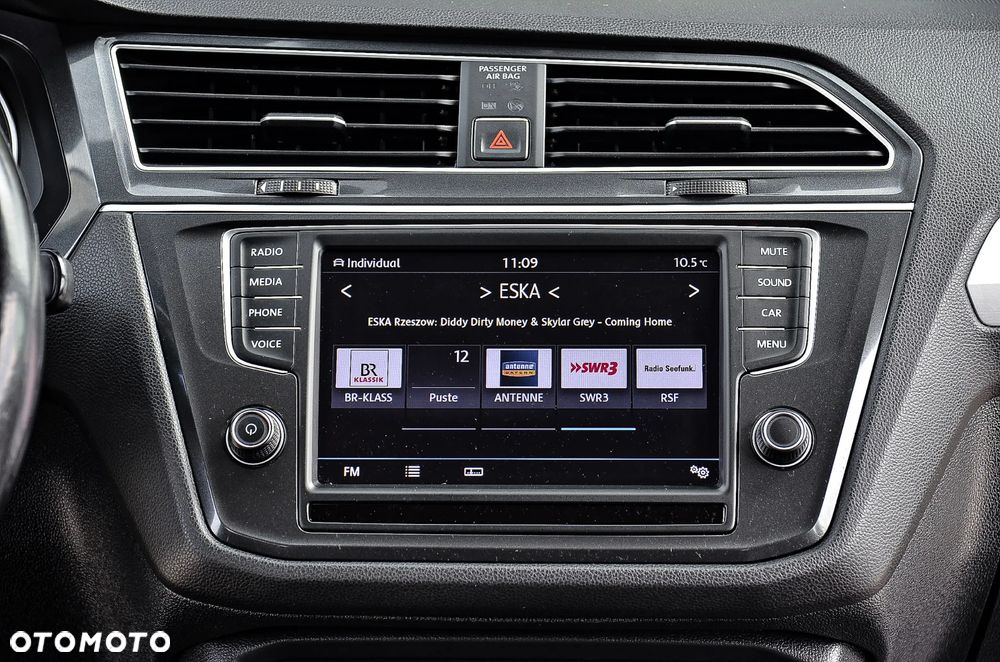 Volkswagen Tiguan 2.0 TDI SCR 4Motion (BlueMotion Techn.) DSG Highline - 33