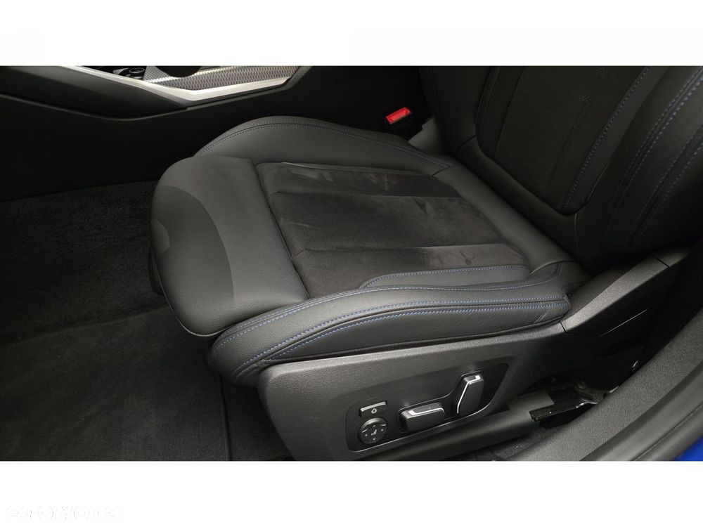 BMW Seria 3 320d xDrive M Sport - 19