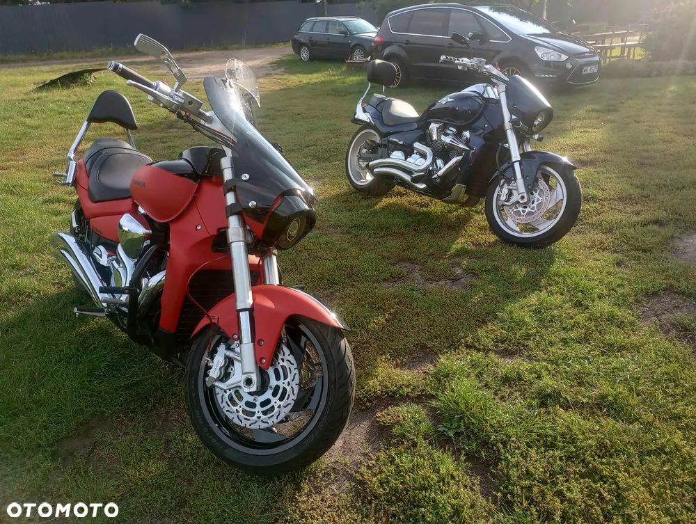 Suzuki Intruder - 15