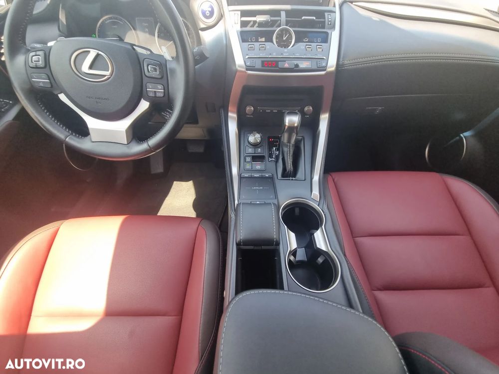 Lexus Seria NX - 15