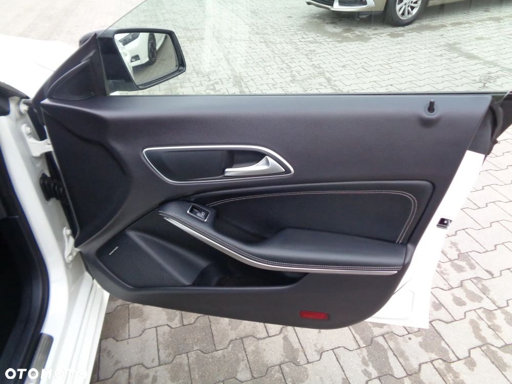 Mercedes-Benz Klasa A 180 Activity Edition - 23