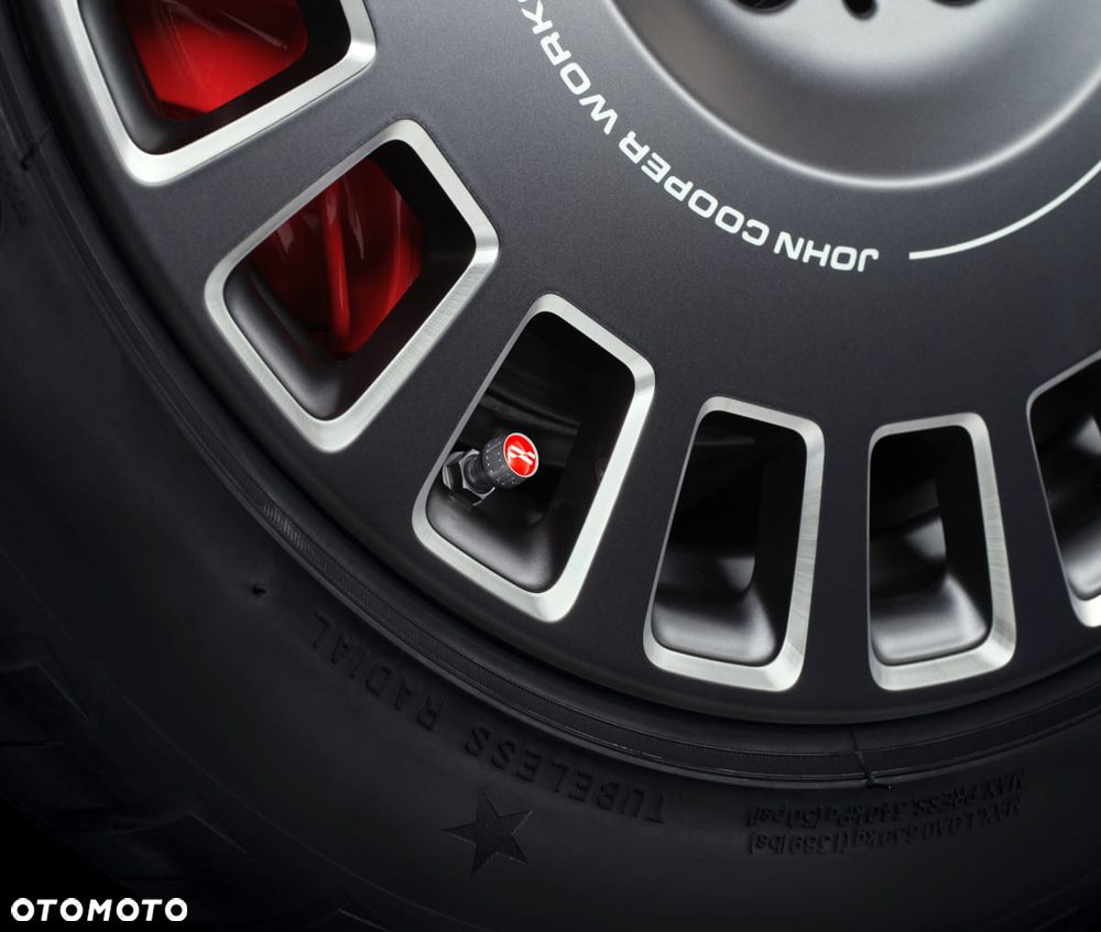 Zestaw nakrętek na wentyle MINI JCW - 2