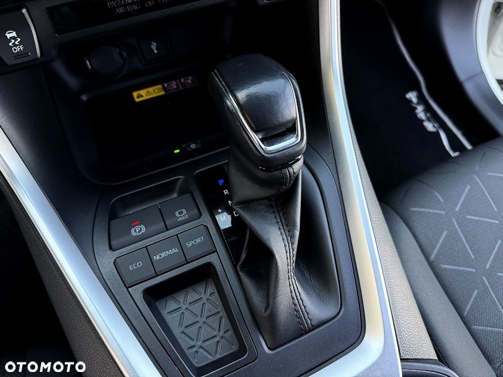 Toyota RAV4 2.0 Comfort 4x2 MS - 28