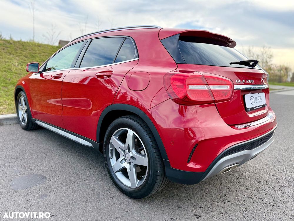 Mercedes-Benz GLA 200 7G-DCT AMG Line - 3