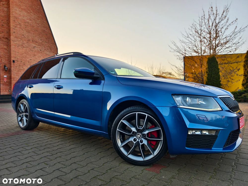 Skoda Octavia 2.0 TDI DSG RS - 28