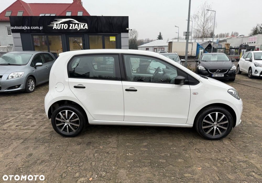 Volkswagen up! - 9