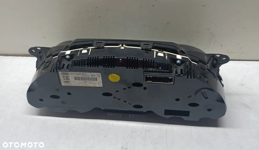 LICZNIK ZEGARY 8T0920931 AUDI A4/B8 A5/8T 1.8TSI EUR - 2