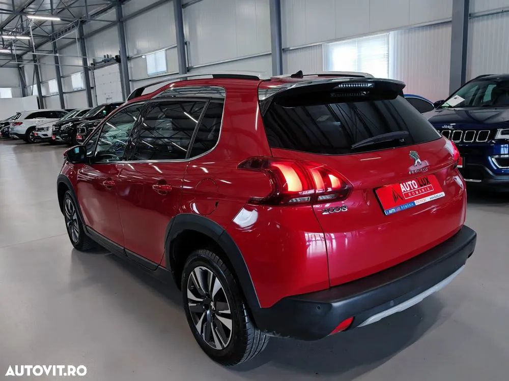 Peugeot 2008 1.2 PureTech Turbo EAT6 S&S Allure - 5